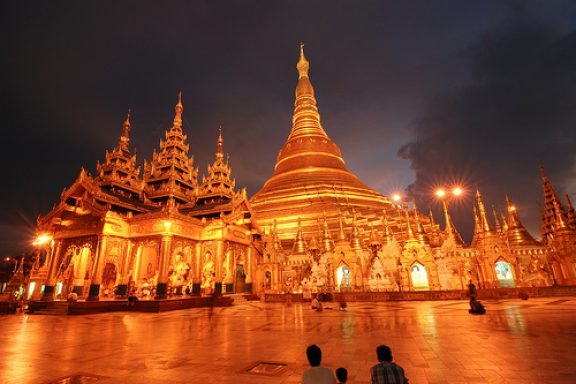 Day 1 : Arrival  Yangon(L/D)