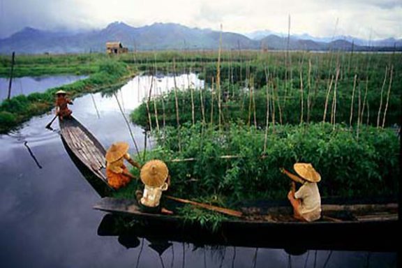 Day 7 : Inle Lake - Heho - Yangon (B)